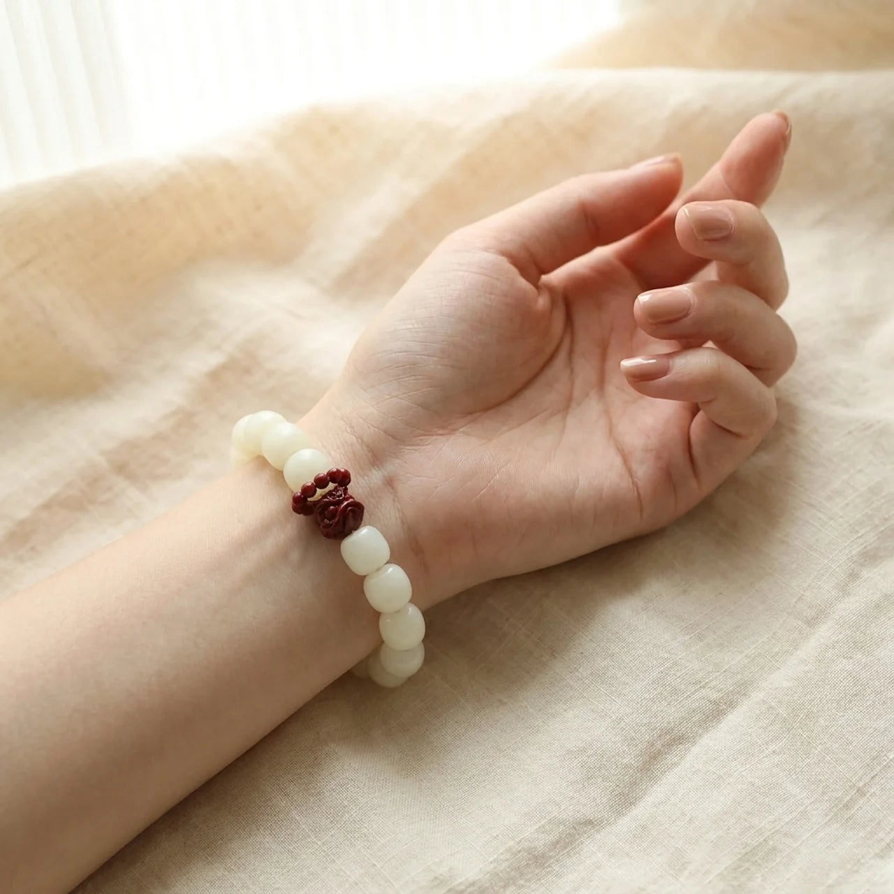 Bodhi Seed Cinnabar Lion Wrist Mala