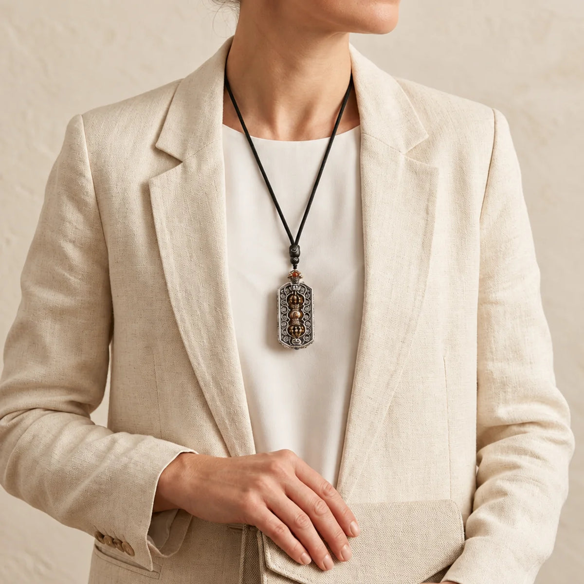 Dorje Vajra Mantra Rotatable Lotus Pendant