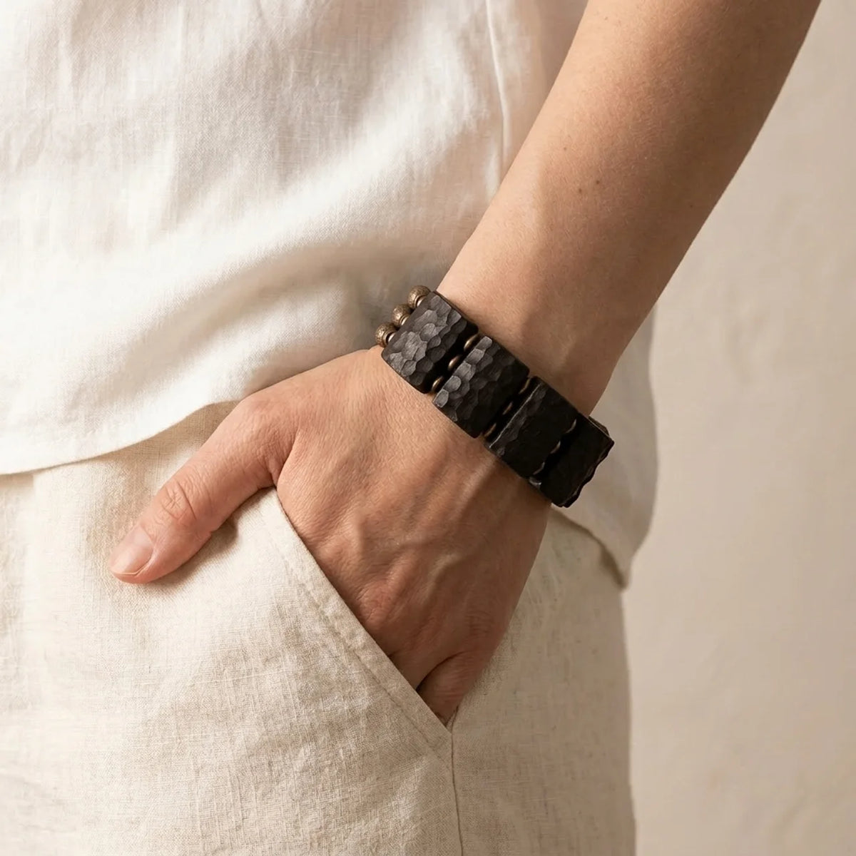 Schwarzes Ebenholz Messing Herrenarmband