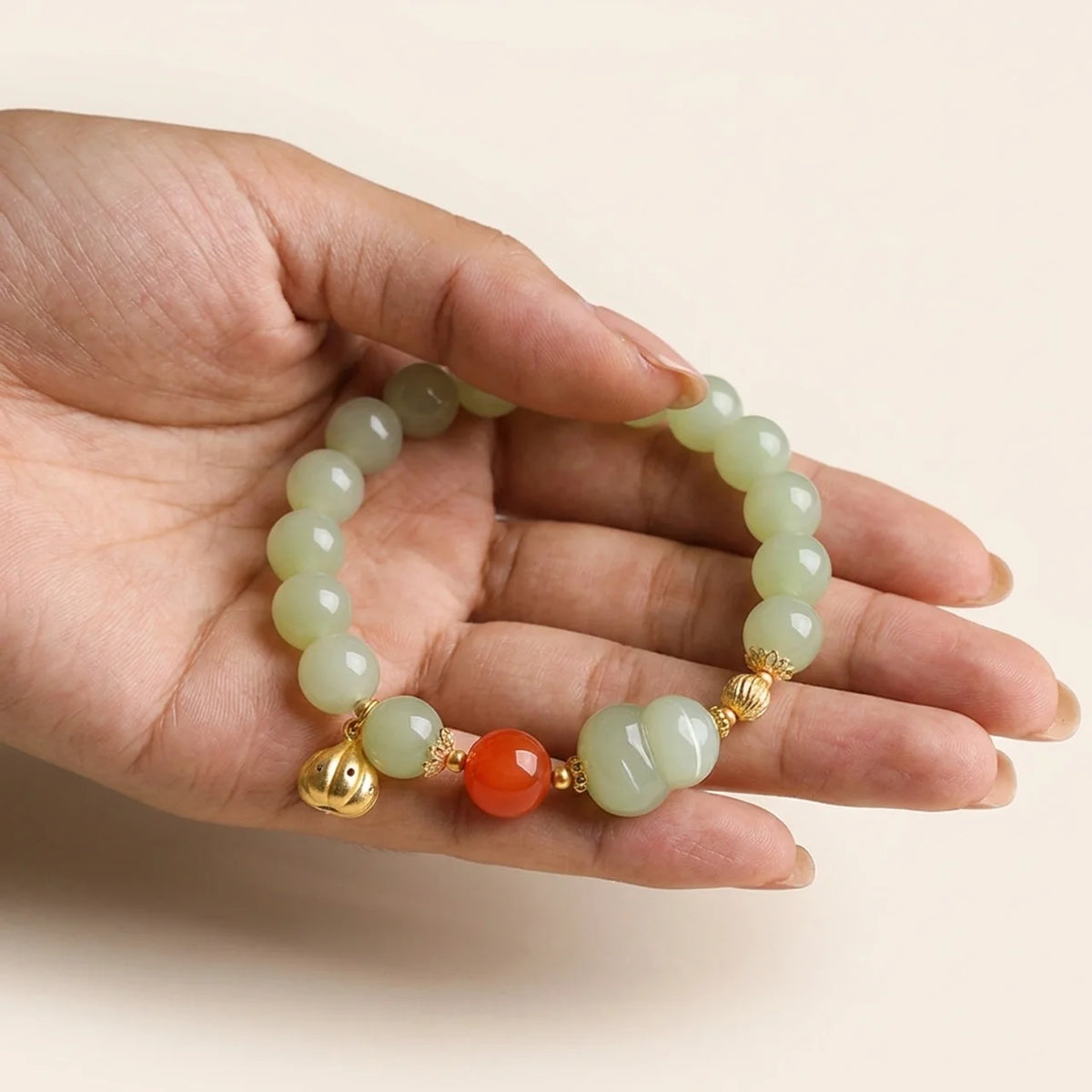Hetian Jade Crawling Cat Beaded Bracelet