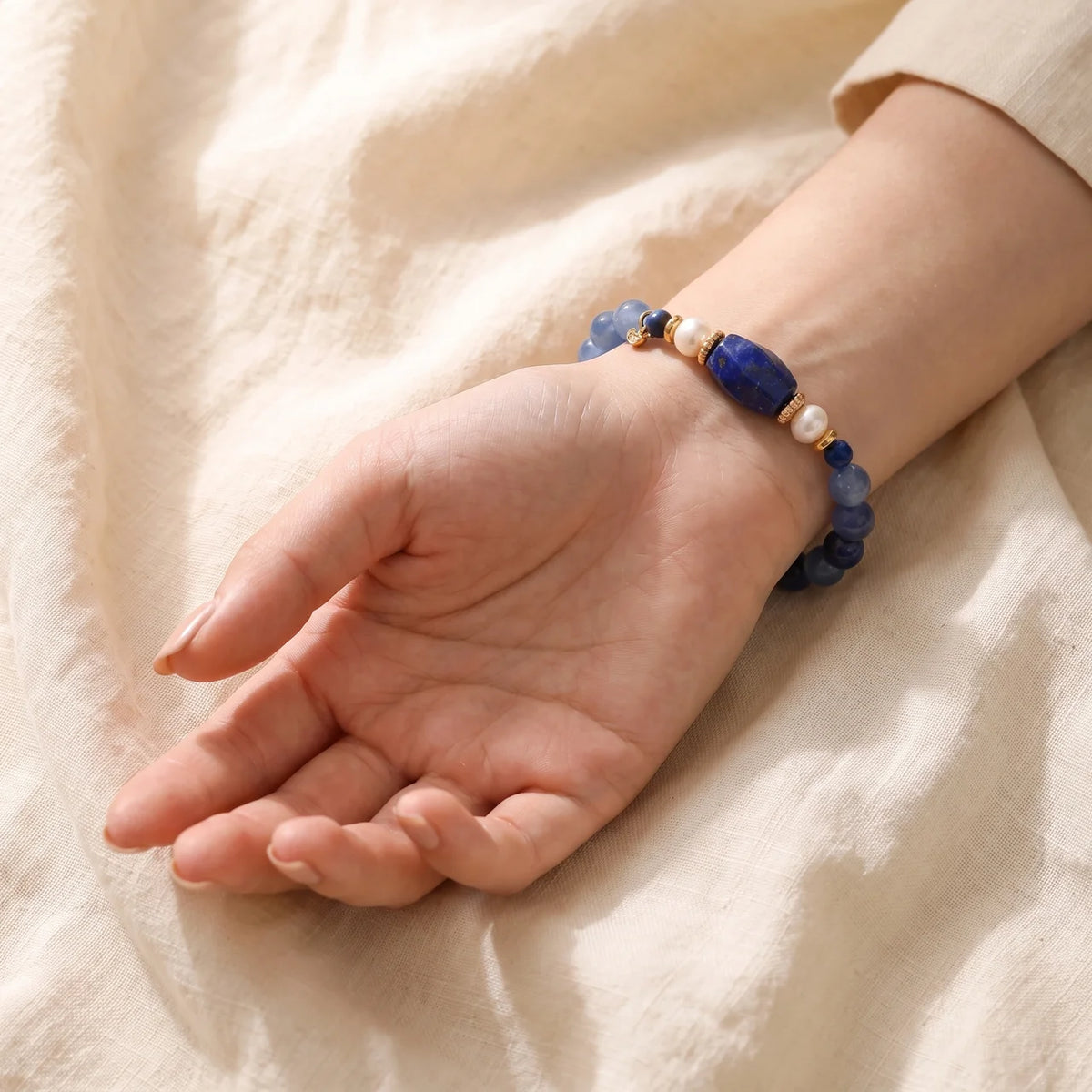 Natural Lapis Lazuli & Kyanite Beaded Bracelet