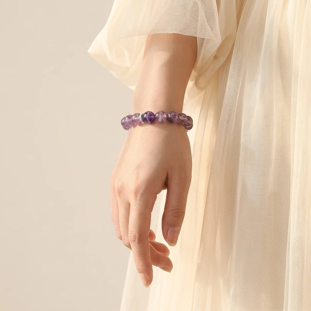 Bracelet naturel en perles de cristal d’améthyste