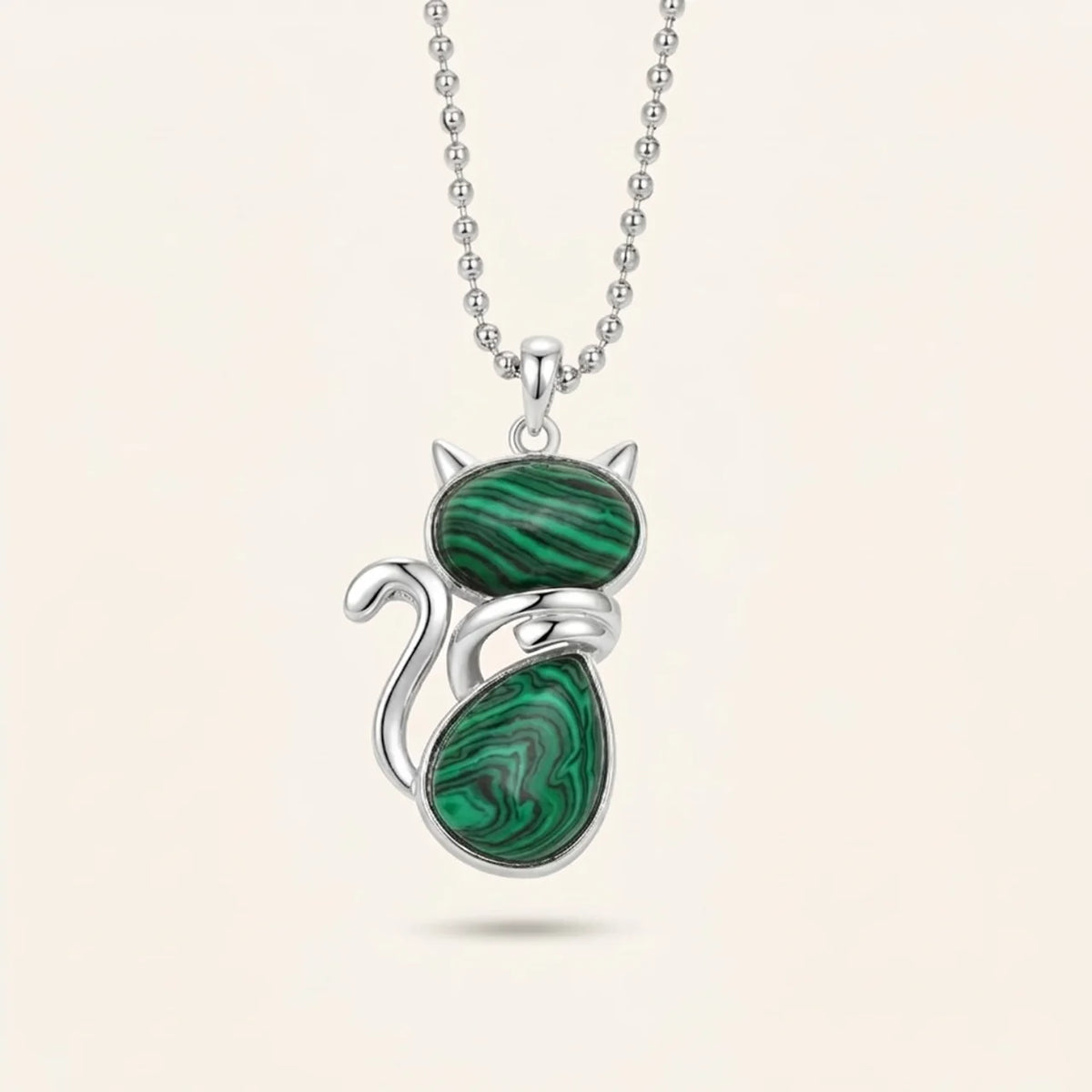 Collier Pendentif Chat Mignon en Cristal Naturel