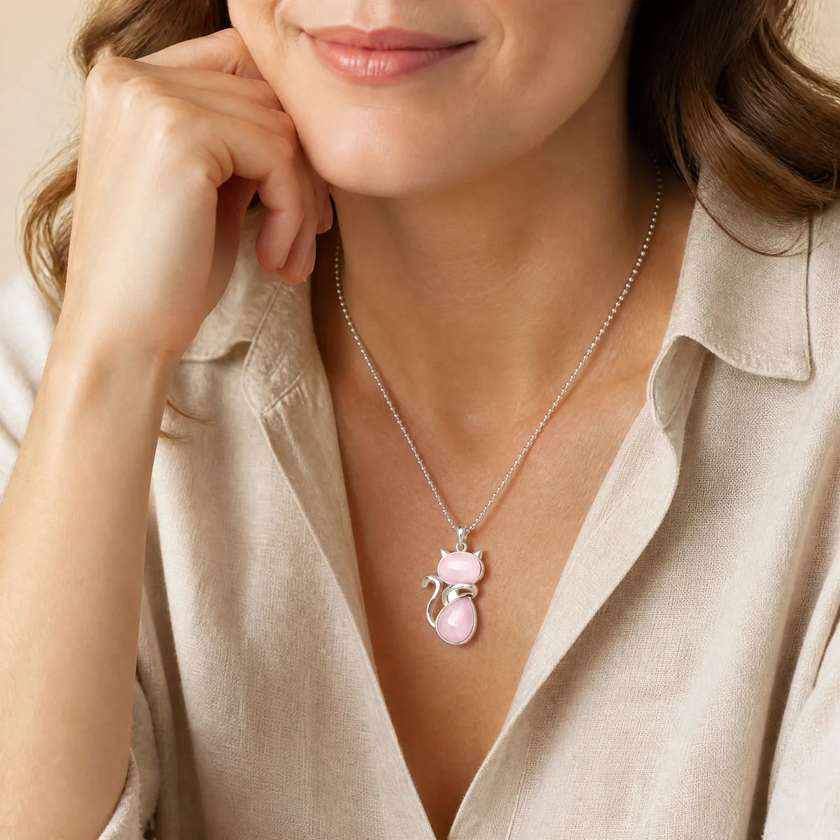 Collier Pendentif Chat Mignon en Cristal Naturel