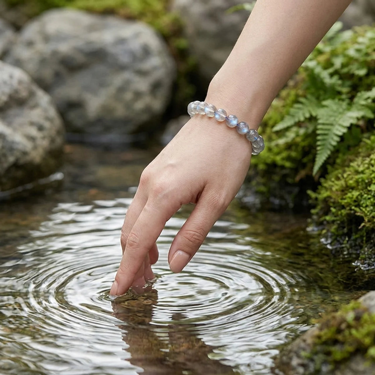 Bracelet en cordon avec perles de labradorite naturelle