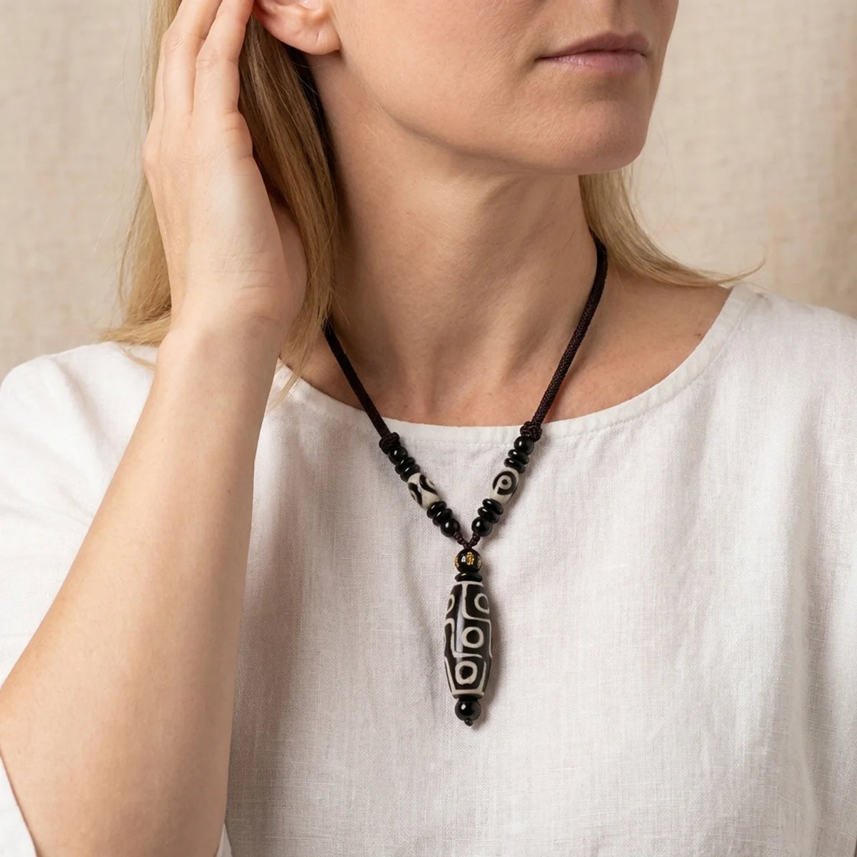 Nine Eye Dzi Bead Protection Pendant Necklace