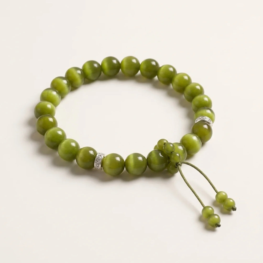 Zen-armband med olivgrön kattögonsten