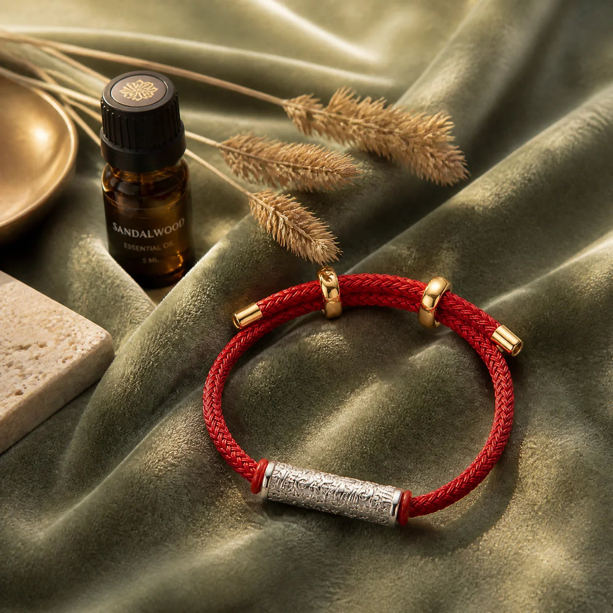 Bracelet protecteur Tai Sui sur cordon rouge