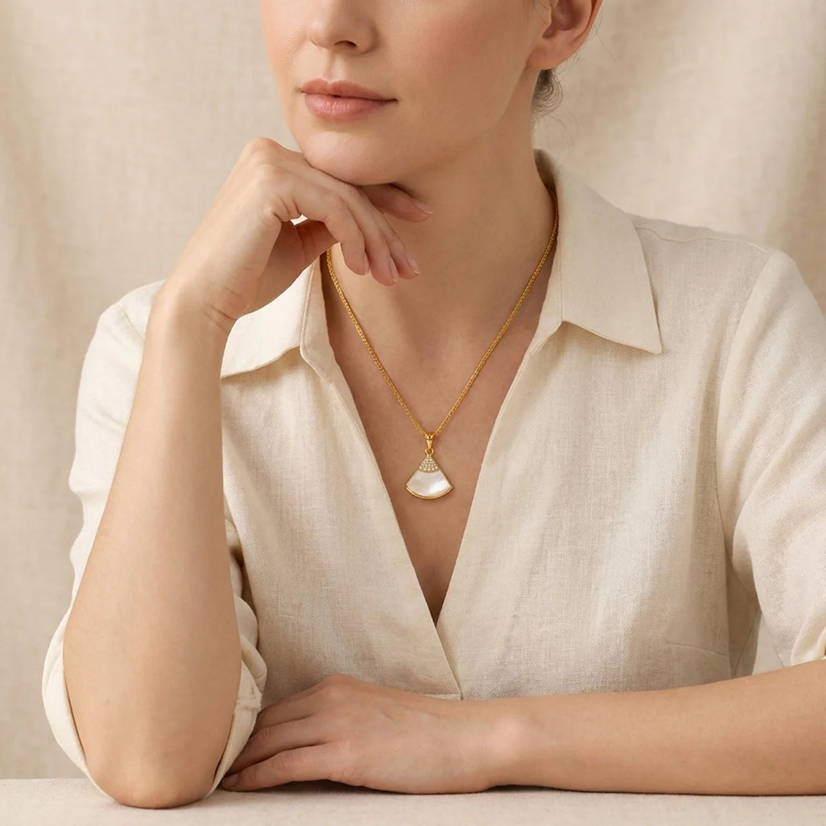 White Mother of Pearl Fan Pendant Necklace