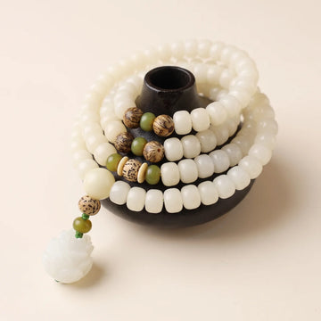 Weißes Jade Lotus Mala Armband